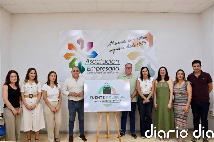 Fuente Palmera (Córdoba) recibe el reconocimiento oficial como Centro Comercial Abierto de Andalucía