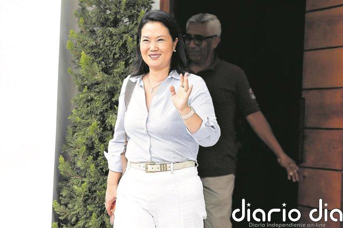 Fujimori confirma su victoria en las presidenciales de Perú una vez terminado el escrutinio