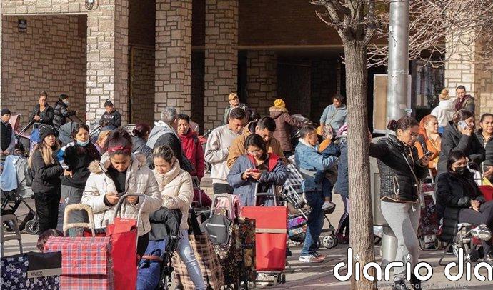 Fundación Madrina alerta de que la vivienda es "una barrera infranqueable" para las familias refugiadas