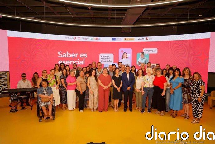 Fundación ONCE forma en competencias digitales a más de 17.000 personas con discapacidad en España con 'Esenciales'