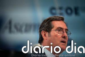 Garamendi avisa de "deriva institucional" en España y acusa a Trabajo de "asfixiar" con normativas