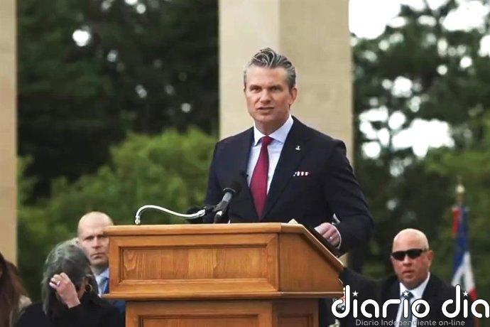 Hegseth compara el desembarco de Normandía con la "invasión" de inmigrantes en costas de España y otros países