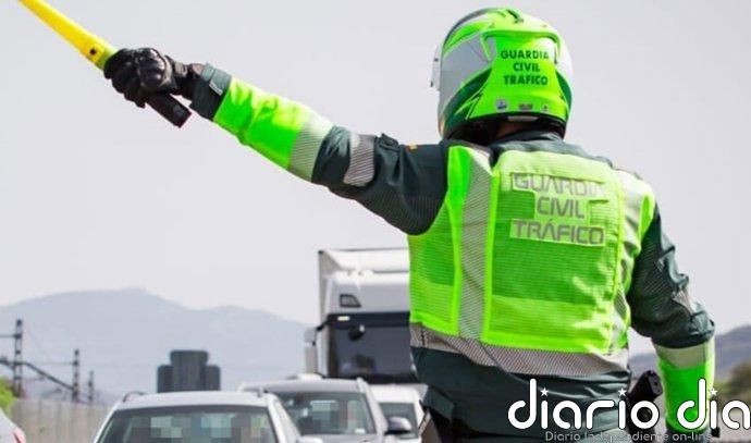 Herido grave un ciclista de 59 años al impactar contra un turismo en Nueno (Huesca)