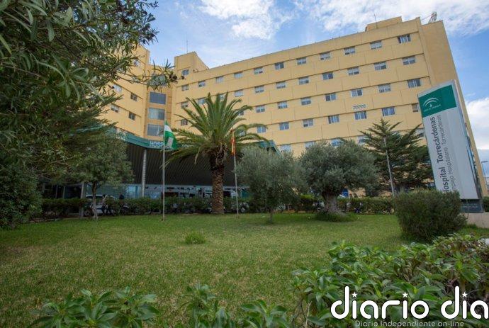 Heridos cinco jóvenes tras una colisión entre dos turismos en Almería capital