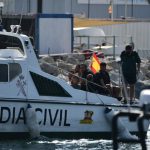 Intervenida una embarcación recreativa y quince fardos de hachís en las costas de Barbate (Cádiz)