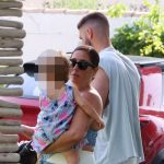 Isa Pantoja y Asraf Beno celebran el primer cumpleaños de su hijo Cairo arropados por Anabel Pantoja y David Rodríguez