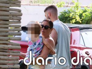 Isa Pantoja y Asraf Beno celebran el primer cumpleaños de su hijo Cairo arropados por Anabel Pantoja y David Rodríguez