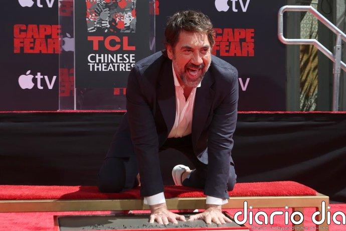 Javier Bardem hace historia como el primer español en dejar sus huellas en Hollywood y carga contra Trump y el ICE