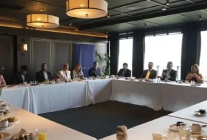 José Luis Martínez-Almeida recibe a AP Institute