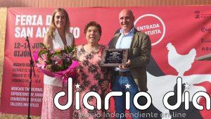 La agricultora Angelita Alonso, primera galardonada con el Premio San Antonio a la Trayectoria Rural de Gijón