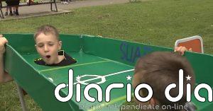 La asociación El Telar crea juguetes reciclados para crear comunidad en un barrio de Gijón