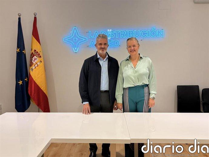 La Distribución Anged y Re-Viste se alían para impulsar la circularidad del textil y calzado
