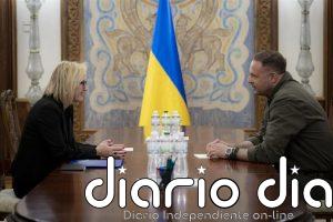 La embajadora de EEUU en Kiev deja oficialmente su cargo dejando vacante un puesto diplomático clave