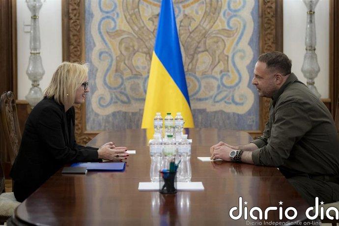 La embajadora de EEUU en Kiev deja oficialmente su cargo dejando vacante un puesto diplomático clave