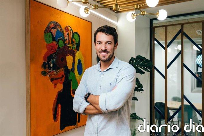 La 'fintech' Embat ficha al director de Pleo para el Sur de Europa para lanzar su solución de Global Banking