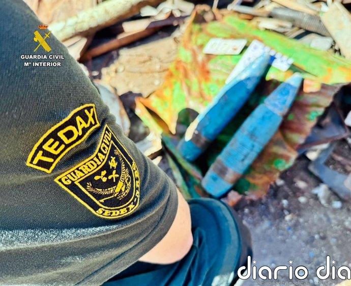 La Guardia Civil retira dos proyectiles en un centro de reciclaje en Jerez de los Caballeros