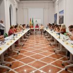 La Junta advierte en Málaga del aumento del riesgo de sufrir violencia de género y sexual en verano y anima a denunciar