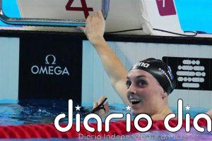 La nadadora neerlandesa Marrit Steenbergen bate el récord del mundo de 100 metros libres