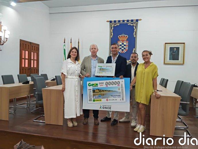 La ONCE presenta cinco millones de cupones con la representación de la playa del parador de Mazagón (Huelva)