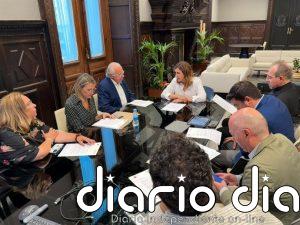 La organización del Corpus trabaja en un "plan B" ante la acampada de docentes en la Plaza de la Virgen