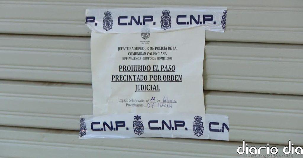 La policía científica investiga la versión del hombre que mató al logopeda de su hijo