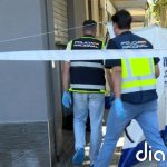 La Policía inspecciona la clínica de València en la que el hombre de 24 años mató al logopeda de su hijo