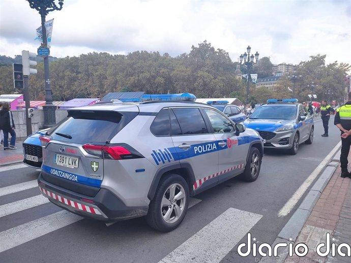 La Policía Municipal de Bilbao vigilará la vigencia de la ITV, los neumáticos y el alumbrado de vehículos esta semana