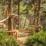 La Rábida acoge a partir de julio un nuevo espacio de ocio de aventura y tirolinas