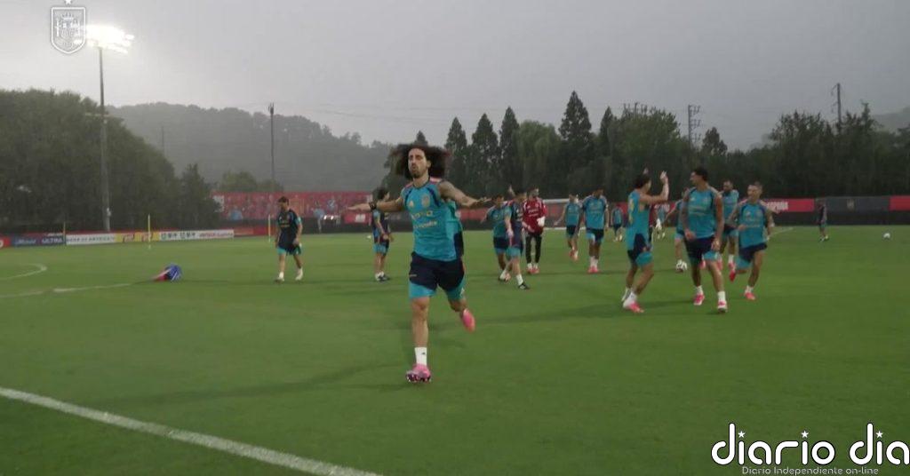 La selección española, sorprendida por una tormenta, se retira del entrenamiento