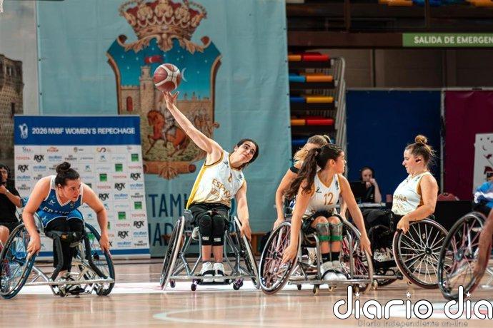 La selección femenina bate a Francia y roza el billete para el Mundial de Basket en Silla