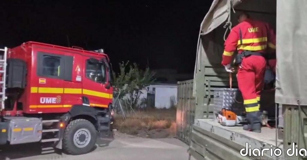 La UME se despliega en Huelva tras declarar la Junta el nivel 2 de alerta por el incendio de Castillejos