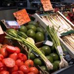 Legumbres verdes, hortalizas, huevos y pescado disparan sus precios en el último año