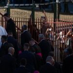 León XIV bendice a entidades sociales en CEDIA frente a la indiferencia: "Gracias por el servicio que hacéis"