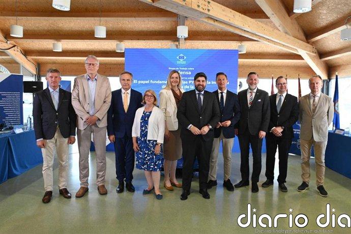 López Miras muestra a la UE el potencial de Cartagena y 'Caetra' en la industria de la defensa