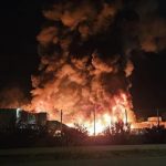 Los Bomberos de Zaragoza trabajan en la extinción de un nuevo incendio en el PTR