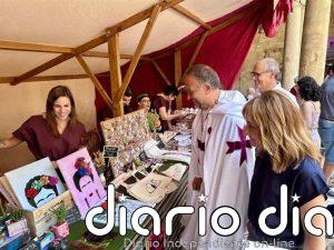 Los centros asistenciales de la Diputación de León celebran su Fiesta Medieval en el patio del Palacio de los Guzmanes