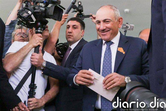 Los primeros resultados oficiales en Armenia apuntan a una victoria del partido del primer ministro Pashinián