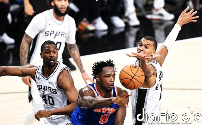 Los Spurs resisten a los Knicks y al Madison y recuperan terreno en las Finales del NBA