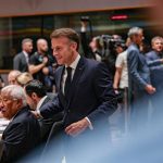 Macron rechaza destinar fondos UE a centros de deportación: No son ni eficaces ni encajan con los valores europeos