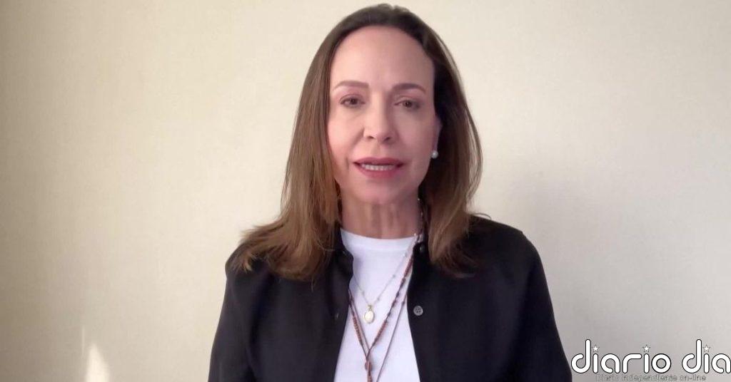María Corina Machado denuncia que Venezuela “bloquea” su regreso al país