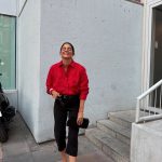 María García de Jaime se rinde ante los jeans piratas: la clave de cómo combinarlos este verano