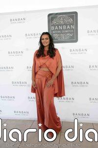 Marisa Jara luce su mejor piel con un look favorecedor: elegancia bohemia en clave terracota