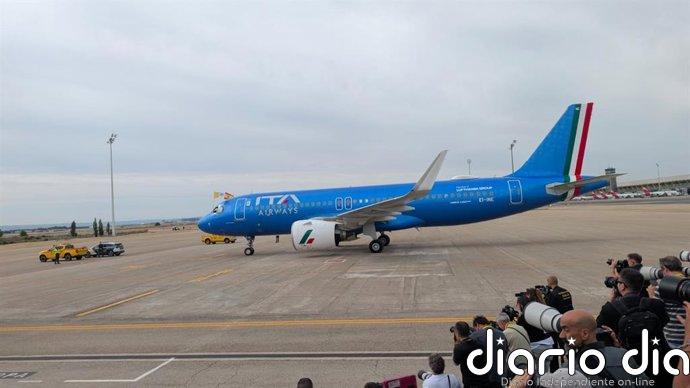 Más de 15.000 personas siguen el vuelo de León XIV a España en tiempo real