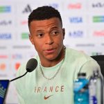 Mbappé: "El mejor es Messi, junto con Cristiano Ronaldo"