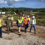 Media visita las obras del futuro espacio de insensibilización equina en el Centro Militar de Mazcuerras