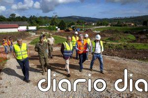 Media visita las obras del futuro espacio de insensibilización equina en el Centro Militar de Mazcuerras