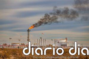 Milei celebra récords petroleros mientras los argentinos se empobrecen
