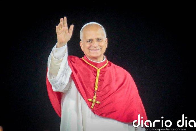 Miles de fieles llegan a la Sagrada Familia para recibir al Papa: "Es el día más bonito"