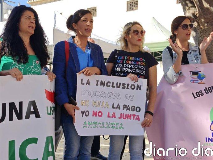 Morillas (Con Málaga) pide al alcalde "garantizar" sombra en los patios escolares que tengan campamentos de verano