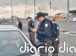 Muere un cabecilla de una banda de Ecuador en un tiroteo en Guayaquil con dos menores sospechosos detenidos